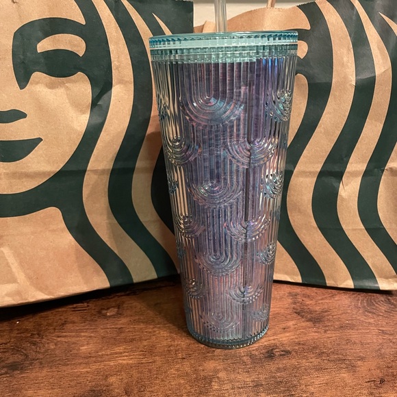 COPY - Starbucks 2022 Spring Green Iridescent Core 24oz Cold Cup Tumbler MERMAID - Picture 2 of 5